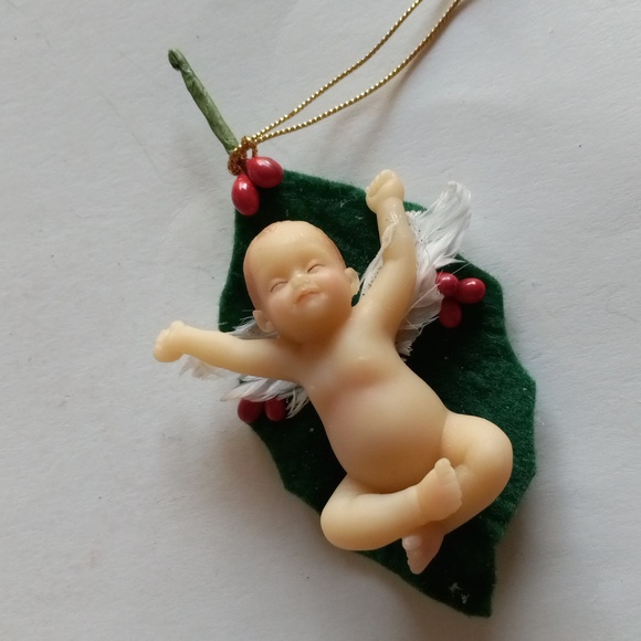 Set of 4 "Santa's Little Angels" Christmas Ornaments. - Picture 5 of 6
